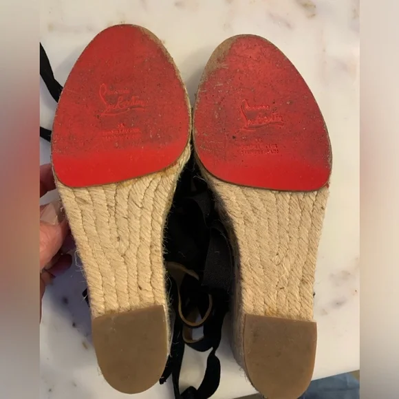 Christian Louboutin Isabelle black wedges. Size 35 - Picture 7 of 8